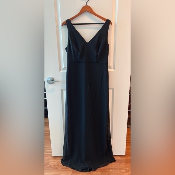 Social Bridesmaids Sleeveless Tie Back NWT Chiffon Trumpet Gown size 12 - Picture 4 of 16